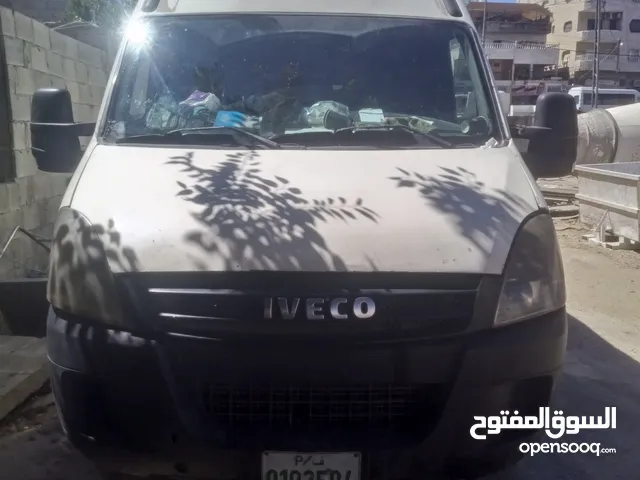 باص شحن إيفيكو 2008 للبيع