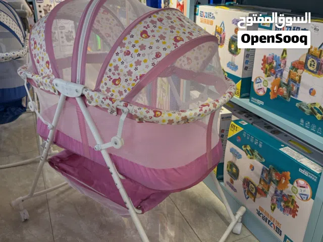سرير أطفال هزاز