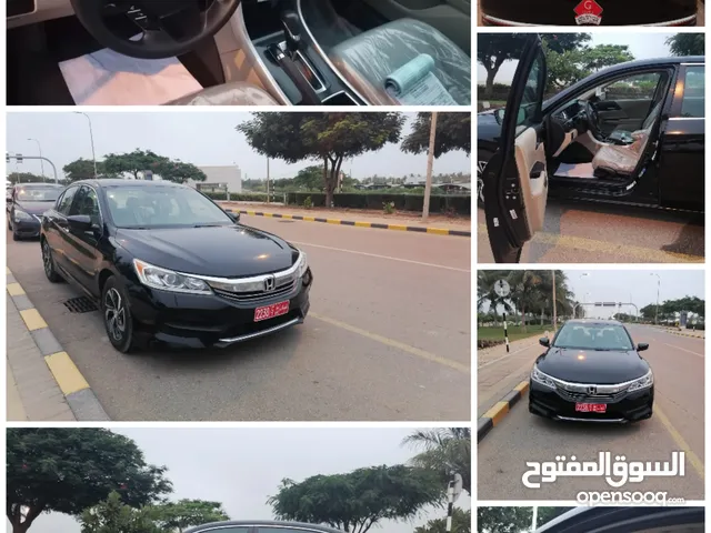 سيارات صالون نظيفة للإيجار الاسبوعي والشهري