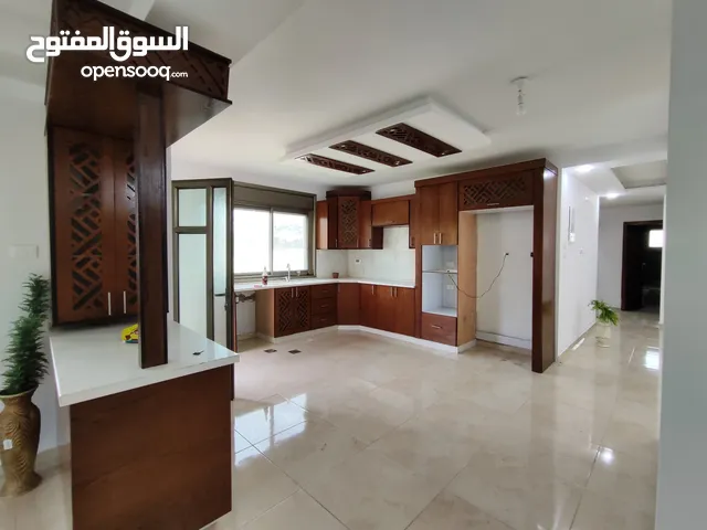160 m2 3 Bedrooms Apartments for Rent in Ramallah and Al-Bireh Al Tira