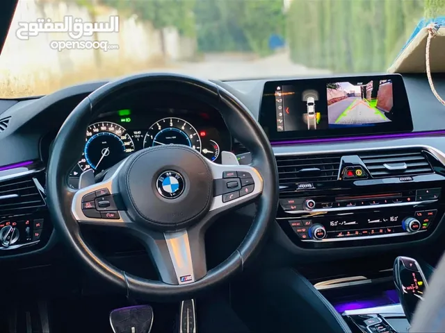 بي ام 520 M