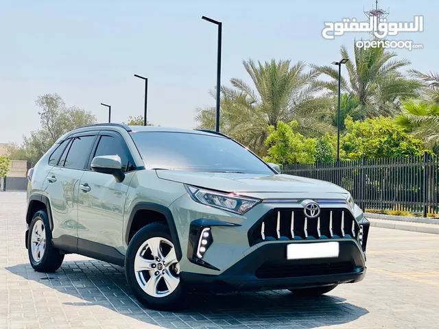 TOYOTA RAV 4 2019 MODEL, BAHRAIN AGENCY, LOW KM, ALL ORIGINAL PAINT, FOR SALE