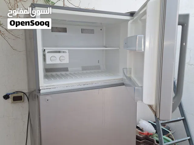 ثلاجه لبيع مستعمل وتبريد مكيف ولكن لا تعمل ثلج