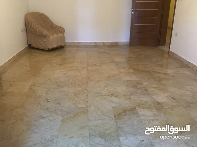 شقة للإيجار في حي دمشق بالقرب من قصور الضيافة