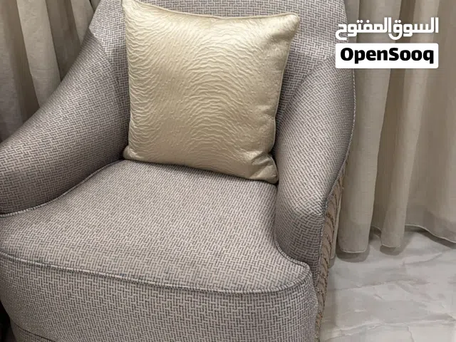 للبيع اثاث فخم جدا من محل Riva