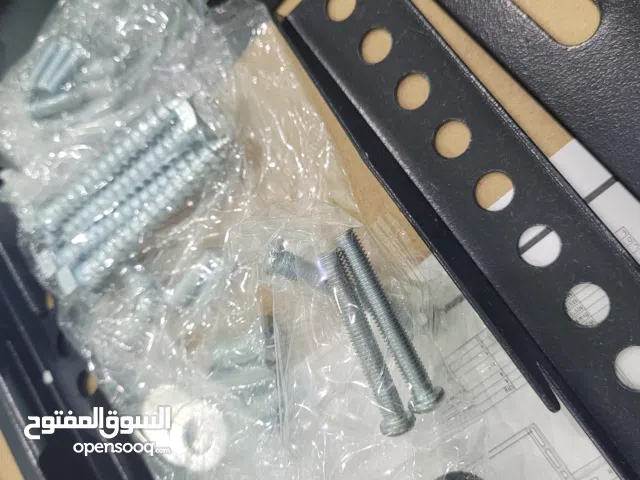 جديد و لم يتم استخدامه.. مثبت تلفاز اصلي حجم 70 بوصة نافع جدا و جودة عالية