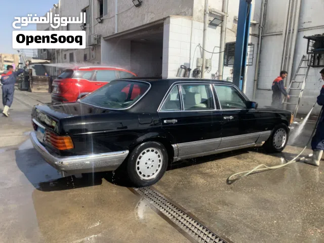 1990 مرسيدس بنز اخرى 320
