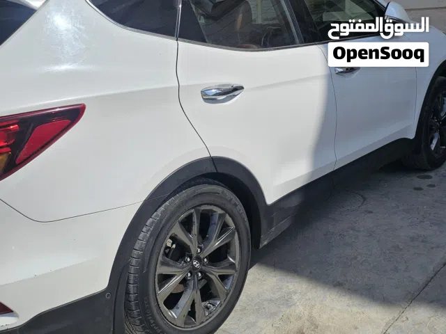Used Hyundai Santa Fe in Basra