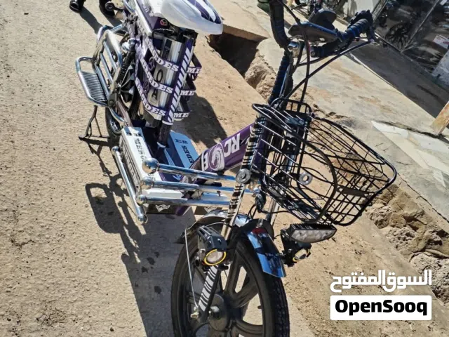 دراجه كهربائيه استعمال خفيف نظيفه وعلى الفحص ومكفولة