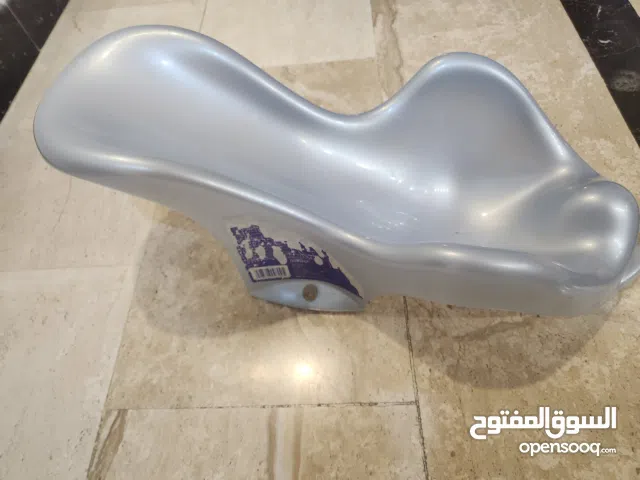 بانيو أطفال حديثي الولاده لعمر سنة و مقعد حمام  Baby Bath Tub & Toilet Seat