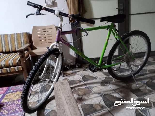 دراجه جديده امريكيه سبق للبيع بسعر مغري جنط 27