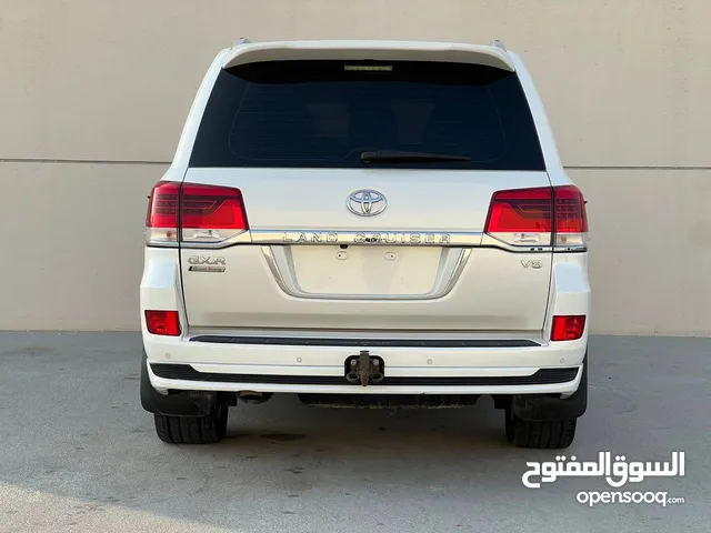 Used Toyota Land Cruiser in Sharjah