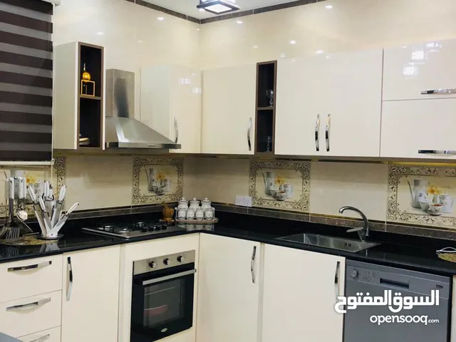 150 m2 3 Bedrooms Apartments for Sale in Benghazi Al-Majouri
