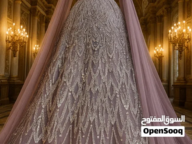 فستان فخم جداً