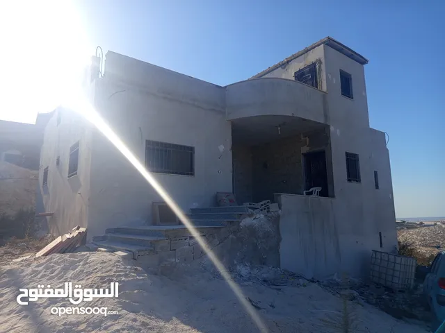 بيوت ارضيه
