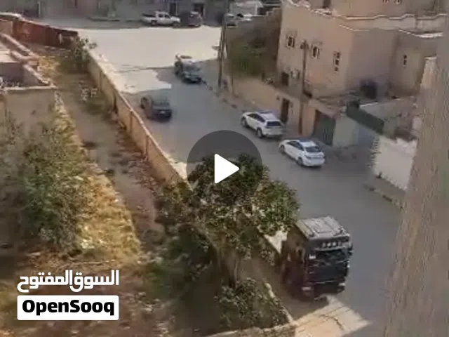 شقة نص تشطيب في الحشان