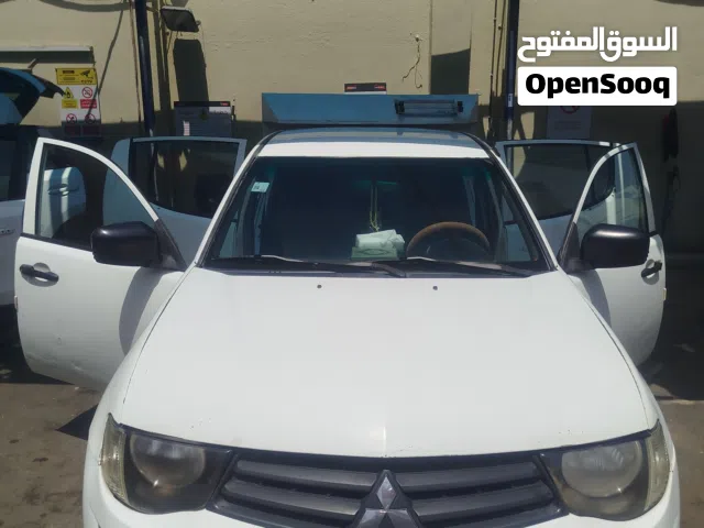 2014 Mitsubishi L200 Standard