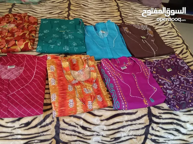 3xl maxi double stitched indian material and 42 cm bracers also .
