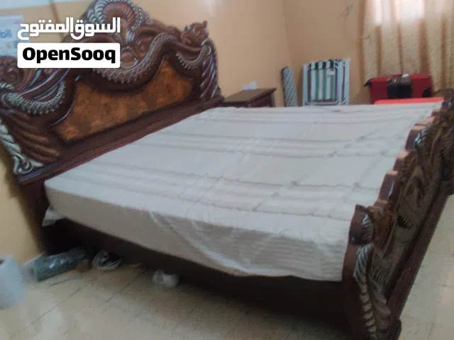 King-size double bed with mattress