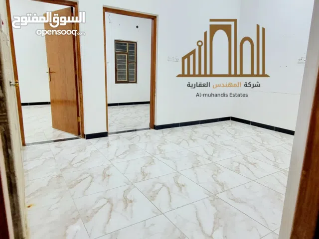 111 m2 2 Bedrooms Townhouse for Rent in Basra Khadra'a