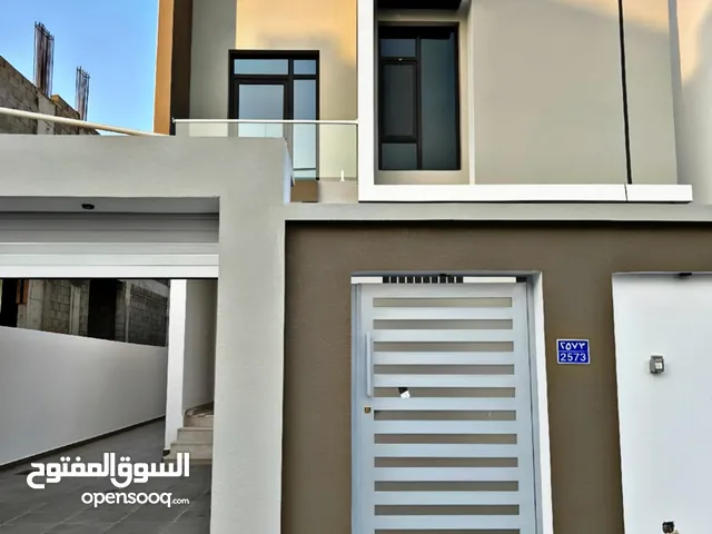 377m2 5 Bedrooms Villa for Sale in Muscat Amerat