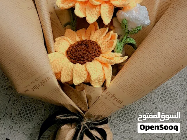 توزيعات مواليد جميع المناسبات تطريز تارات تذكارية عمل باقات الورد كروشيةجميع الانواع حسب الطلب