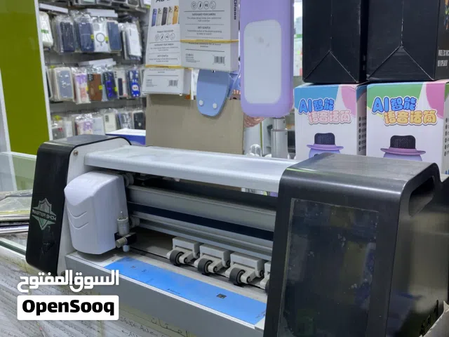 مكينة قص لصقه