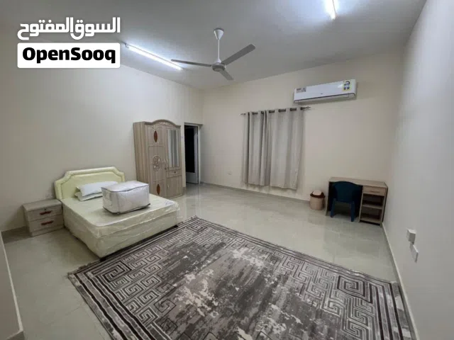 غرف وشقق للإيجار