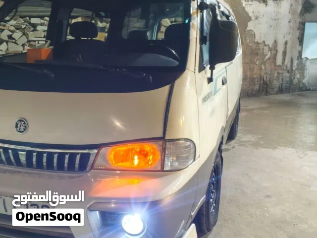 2000 كيا بريجيو