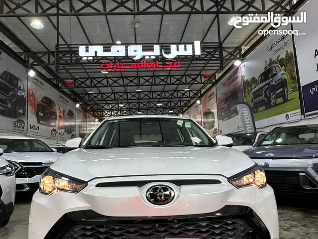 كورولا فرونتلاندر موديل 2025 داخل مخمل فتحة زيرو محرك 2000 هايبرد يتوفر البيع والمراوس