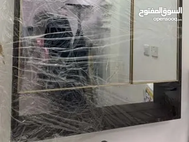 مرآة من الزجاج المقسّى
