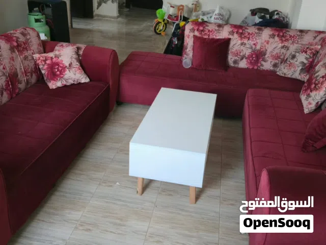 طقم كورنر للبيع مع طاولات
