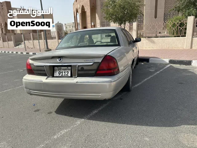2008 Ford Crown Victoria Base