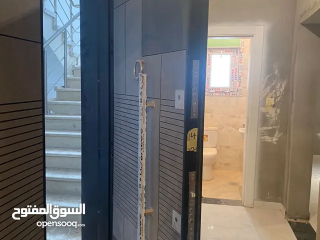 140 m2 3 Bedrooms Apartments for Sale in Benghazi Dakkadosta
