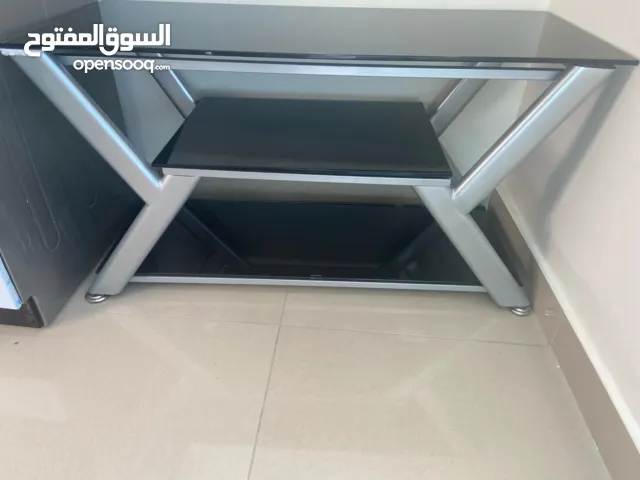 طاولة زجاج من طبقتين