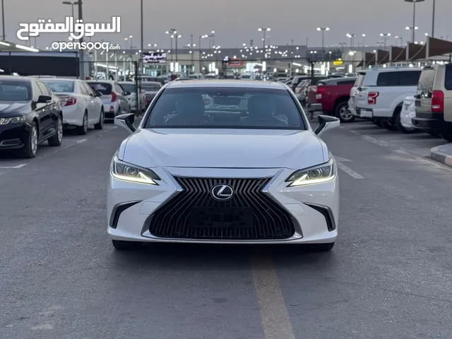 Used Lexus ES in Sharjah