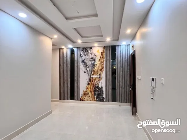 160 m2 5 Bedrooms Apartments for Rent in Jeddah Hai Al-Tayseer