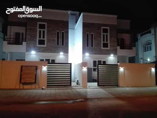 400 m2 More than 6 bedrooms Villa for Sale in Muscat Al Khoud