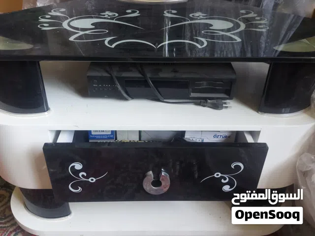 ميز تلفزيون