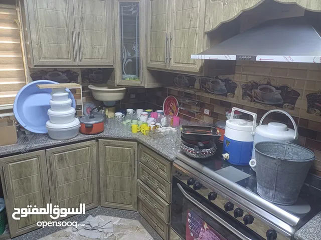 أدوات مطبخ جديد ومستعمل
