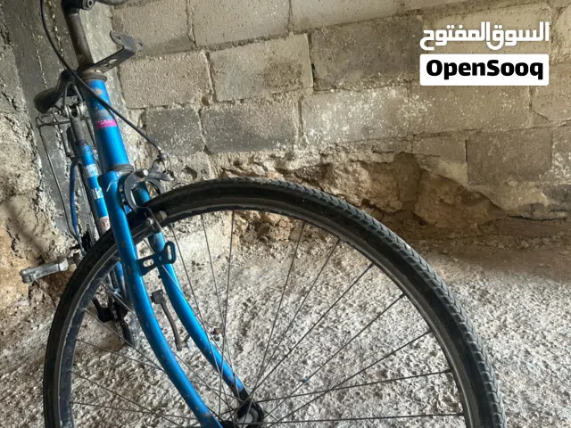 بسكليت سبق بدو تيوب خلفي وبريك خلفي40دينار