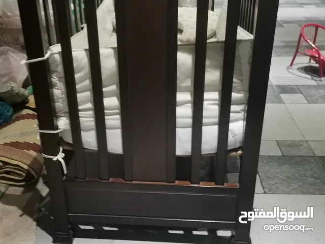 سرير وكرسي سياره