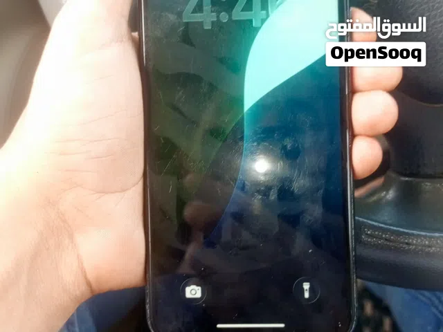 Apple iPhone 11 64 GB in Tripoli
