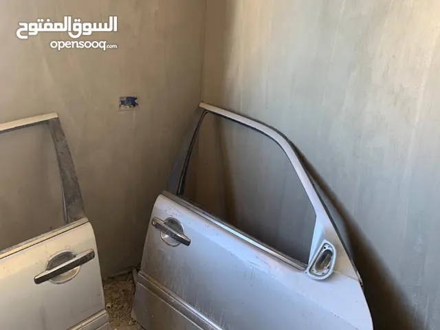 كراسي وأبواب وهوايه مارسيدس c180