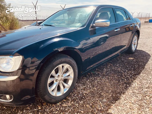 Chrysler Voyager Standard in Basra