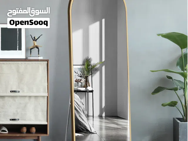 مرايا جانبية وحائطية