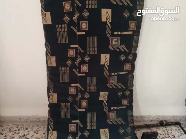 فرشات اسفنج عدد4 مستعمل بحاله جيده مع وجه