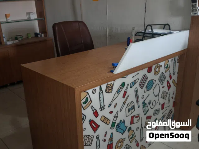 اثاث صيدلية مستعمل للبيع