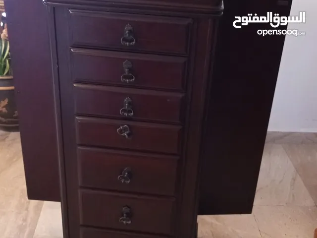 خزانة اكسسوارات وارد امريكا حالة ممتازة