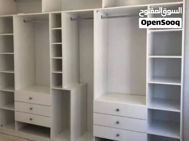 خزانة للبيع